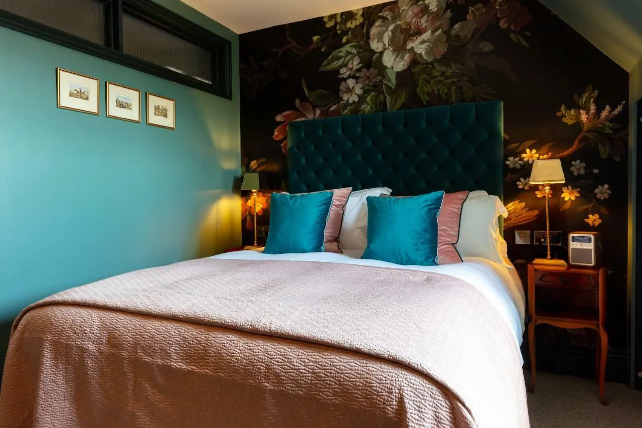 Red Lion Bed & Breakfast London