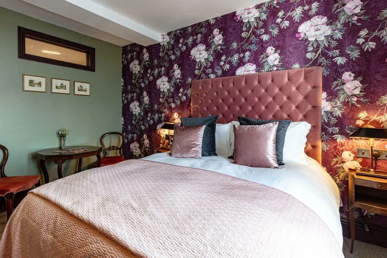 Red Lion Bed & Breakfast London